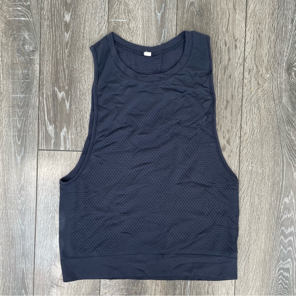 Lululemon Swiftly Breathe Mesh Muscle Tank size medium navy